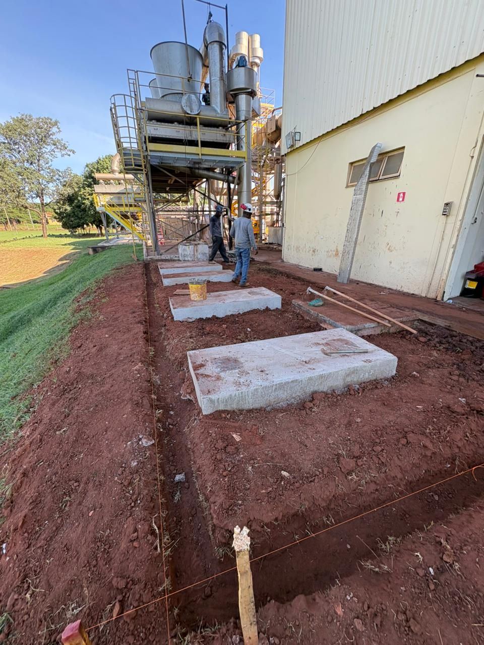 Bases de concreto para equipamentos